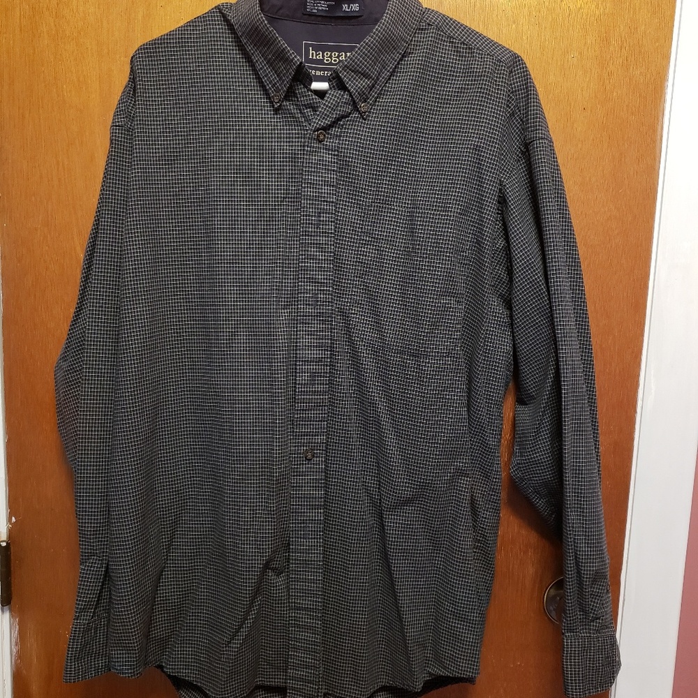 Men's XL Haggar button down shirt